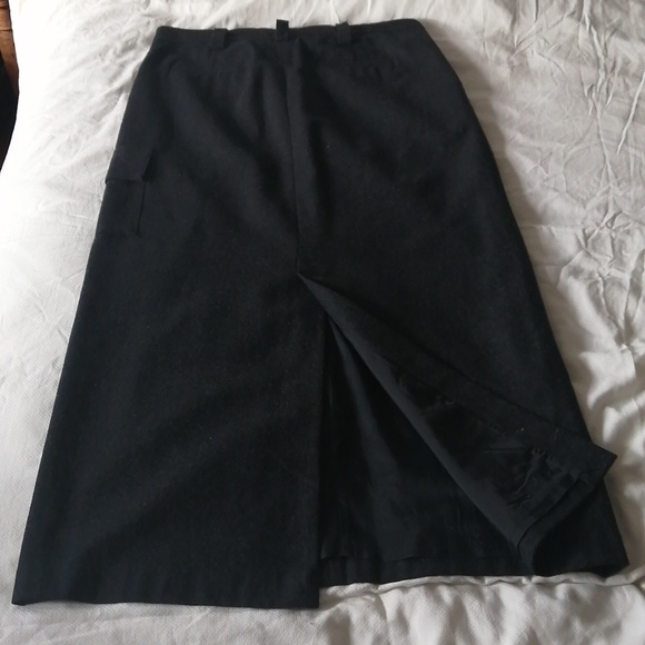 Long charcoal gray skirt - Picture 2 of 4